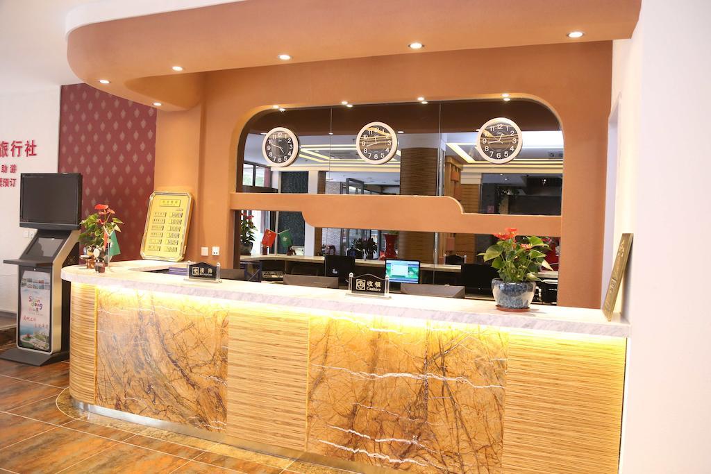 Qingdao Fu Yong Hotel Luaran gambar